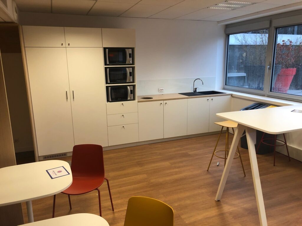 NEWFORMS AMENAGEMENTS Fabricant De Mobilier Sur Mesure En France Img 1 1
