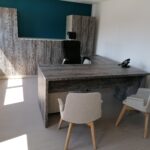 NEWFORMS AMENAGEMENTS Fabricant De Mobilier Sur Mesure En France PHOTO 4 BUREAU H850 L2000 P900 DIRECTION DESSUS STAT
