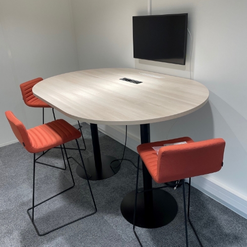 NEWFORMS AMENAGEMENTS Fabricant De Mobilier Sur Mesure En France TABLE MULTIMEDIAS – 3